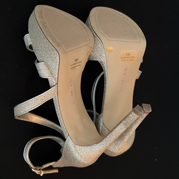 These sparkly beauties will have you the talk of the ball. - Picture 4 of 5